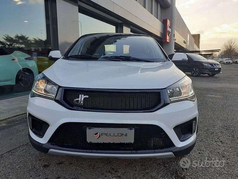 Usata DR DR 3.0 117 CV (86 kW) 2022 Bianco/tetto nero SUV