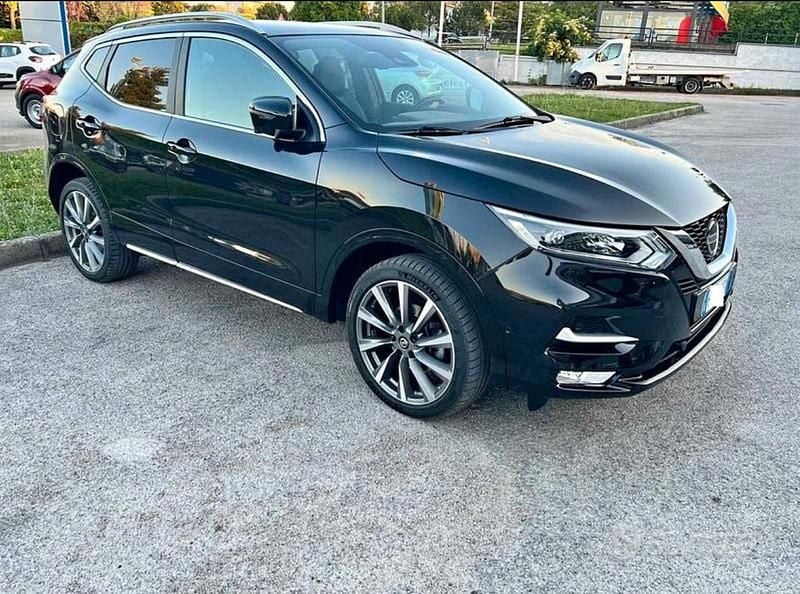 Usata Nissan Qashqai N-TEC 116 CV (85 kW) 2019 Nero SUV