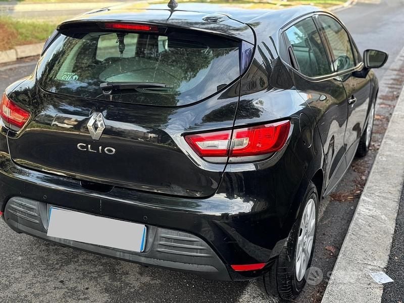 Usata Renault Clio IV Intens 75 CV (55 kW) 2018 Nero Berlina
