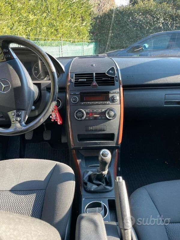 Usata Mercedes A170 116 CV (85 kW) 2005 Grigio Berlina