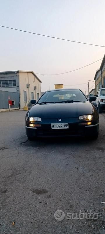 Usata Mazda 323 1996 Blu Berlina