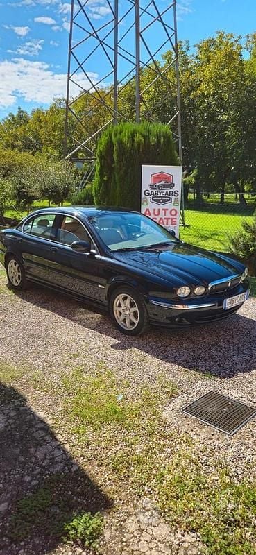 Nero Usata 2003 Jaguar X-type Tre volumi | 2800 € (Ottimo prezzo) - Immagine 1/4