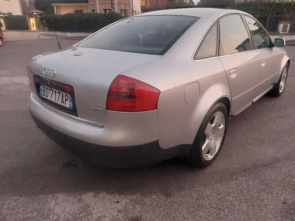Usata Audi A6 Ambiente 340 CV (250 kW) 2000 Argento Berlina