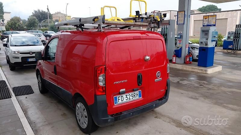 Usata Fiat Fiorino 95 CV (69 kW) 2016 Rosso Monovolume