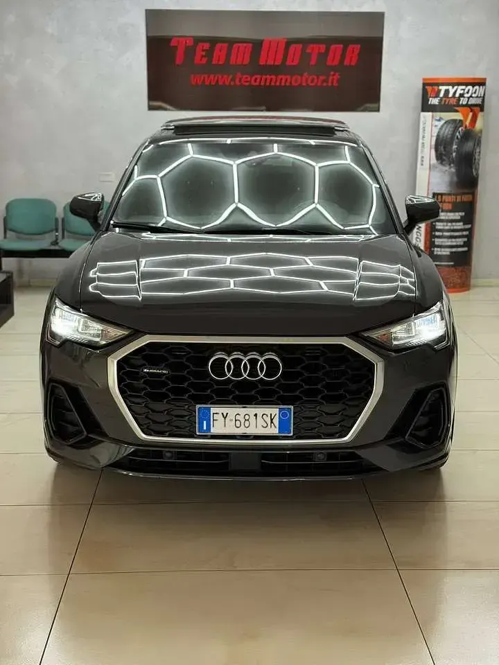 Usata Audi Q3 Sportback Business Plus 230 CV (169 kW) 2019 Grigio SUV