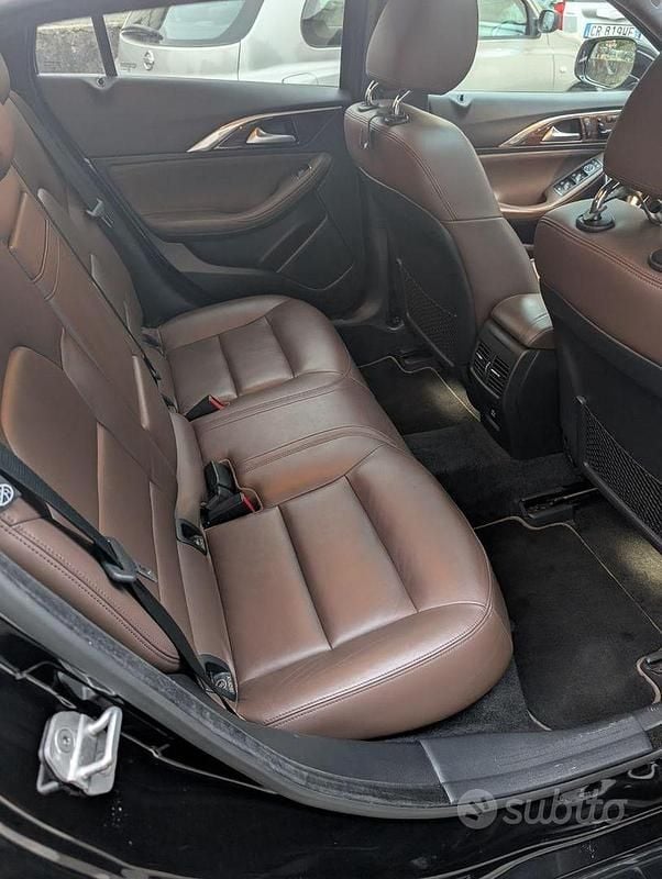 Usata Infiniti Q30 170 CV (125 kW) 2019 Nero Berlina