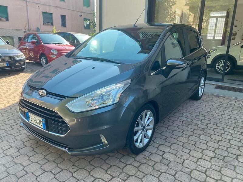 Usata Ford B-MAX Titanium 95 CV (69 kW) 2016 Grigio Monovolume