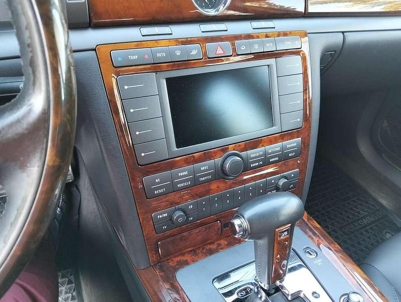 Usata VW Phaeton 224 CV (164 kW) 2005 Berlina