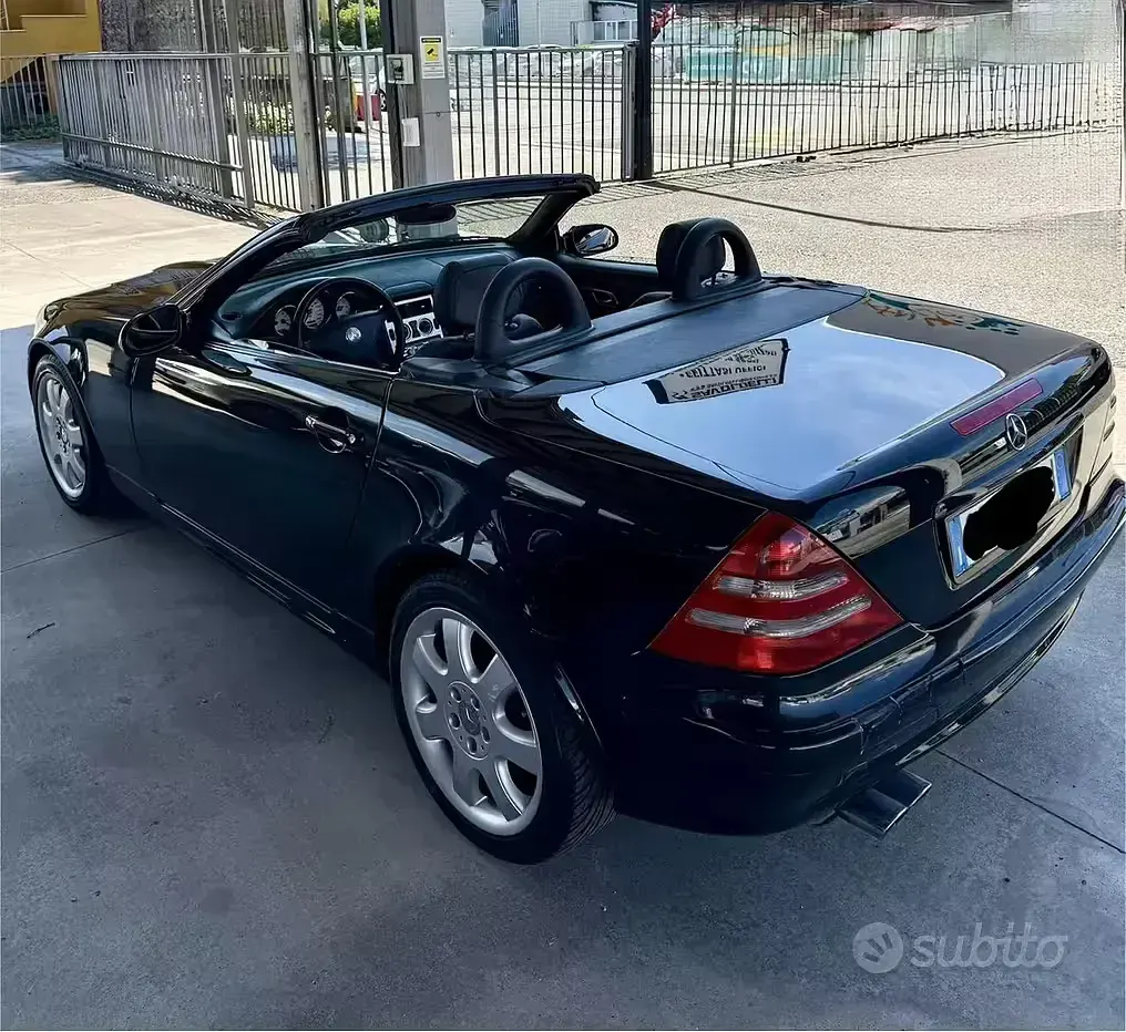 Usata Mercedes SLK200 163 CV (119 kW) 2002 Cabrio