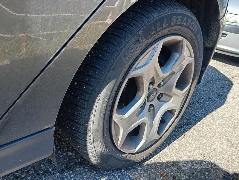 Usata Ford Focus S 120 CV (88 kW) 2015 Grigio Berlina