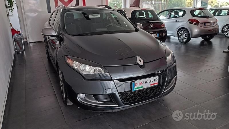 Usata Renault Mégane GrandTour 110 CV (80 kW) 2013 Grigio Station wagon