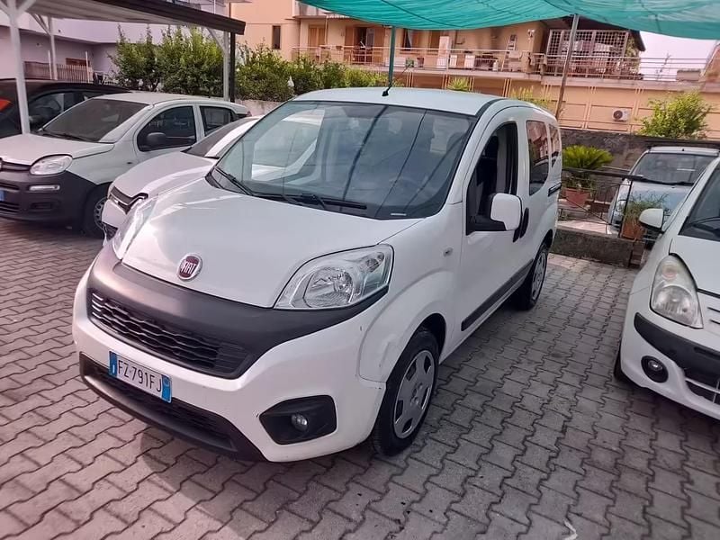 Usata Fiat Qubo Lounge 95 CV (69 kW) 2019 Bianco Monovolume