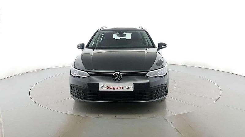Usata VW Golf VIII Life 116 CV (85 kW) 2023 Grigio urano Station wagon