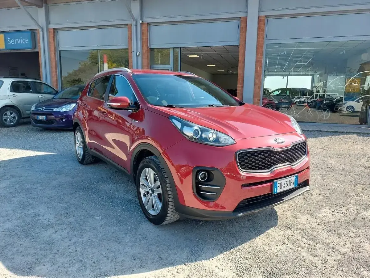 Usata Kia Sportage 132 CV (97 kW) 2016 Rosso SUV