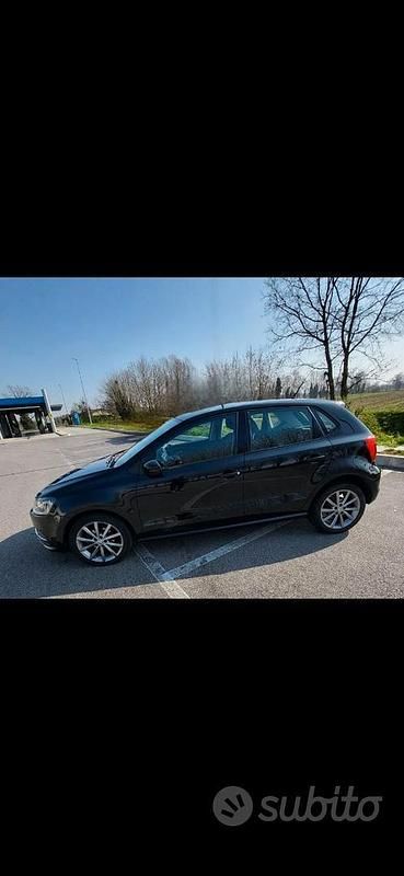 Usata VW Polo Comfortline 90 CV (66 kW) 2016 Nero Berlina