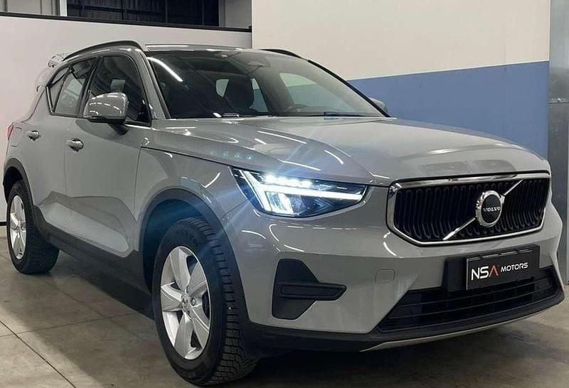 Grigio Usata 2024 Volvo XC40 SUV | 25.499 € (Super prezzo) - Immagine 1/4