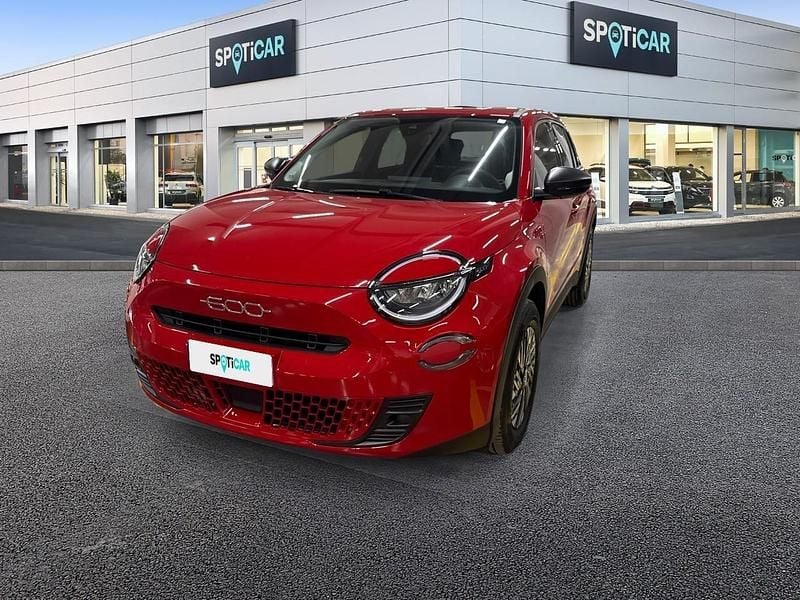 Usata Fiat 600 101 CV (74 kW) 2024 Rosso SUV
