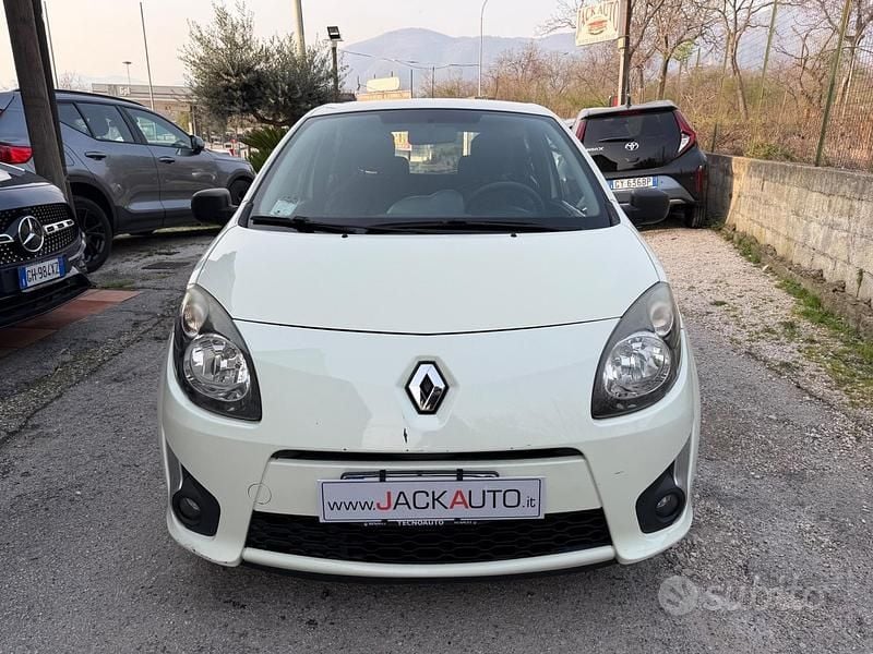 Usata Renault Twingo Dynamique 74 CV (54 kW) 2010 Beige Utilitaria