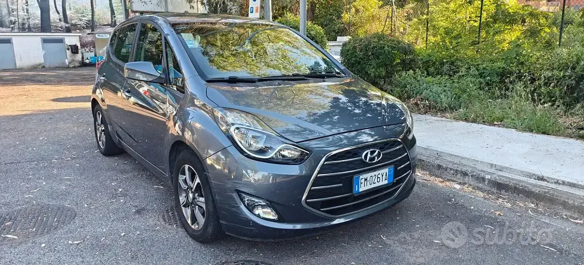 Usata Hyundai i20 90 CV (66 kW) 2018 Grigio Monovolume