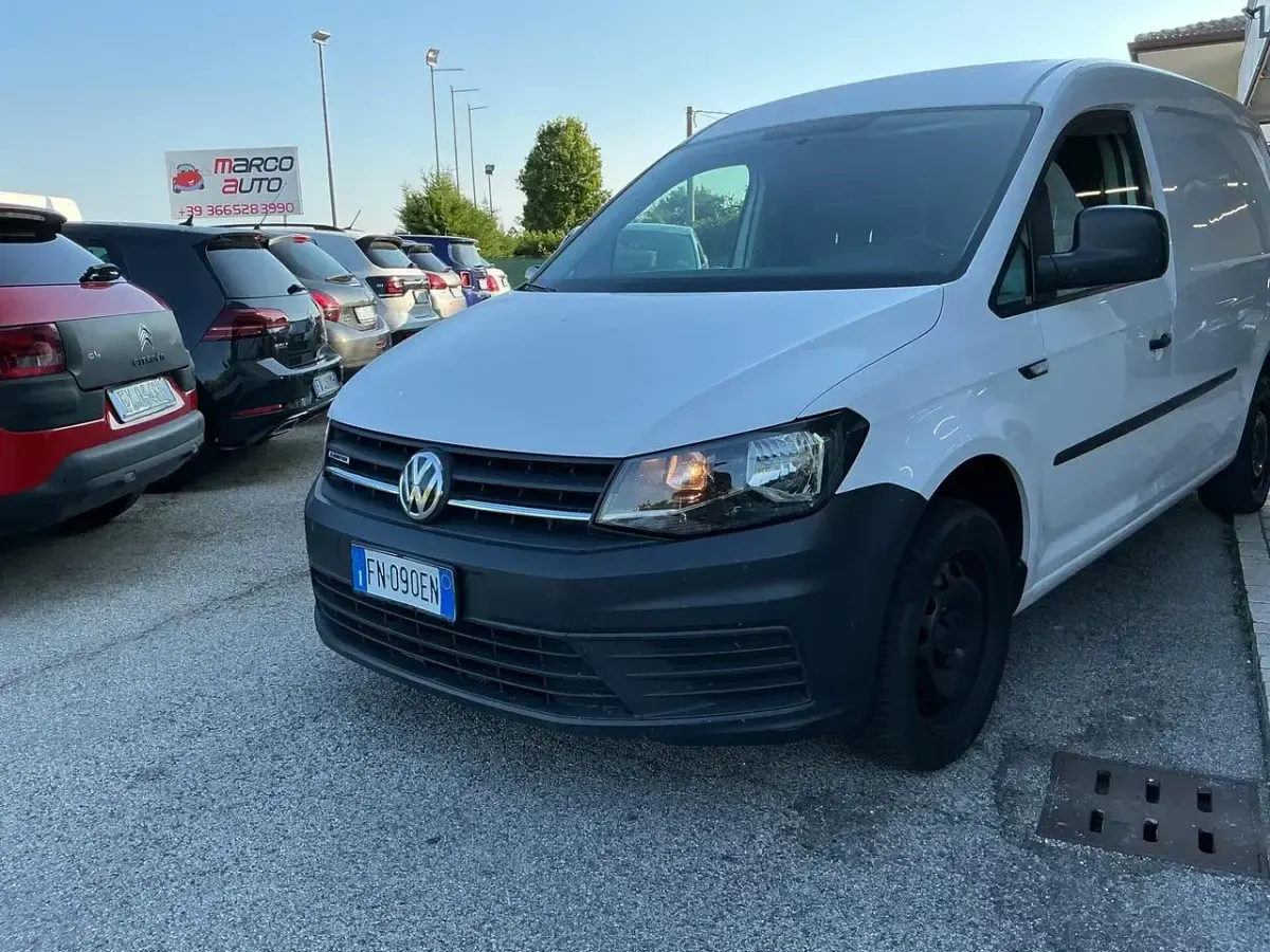 Usata VW Caddy 110 CV (80 kW) 2018 Grigio Monovolume