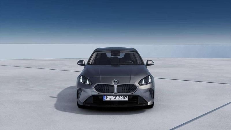 Nuova BMW 120 M Sport 163 CV (119 kW) 2026 Skyscraper grey Utilitaria