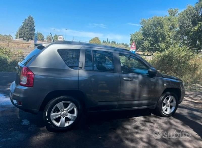Usata Jeep Compass 136 CV (100 kW) 2013 Grigio SUV
