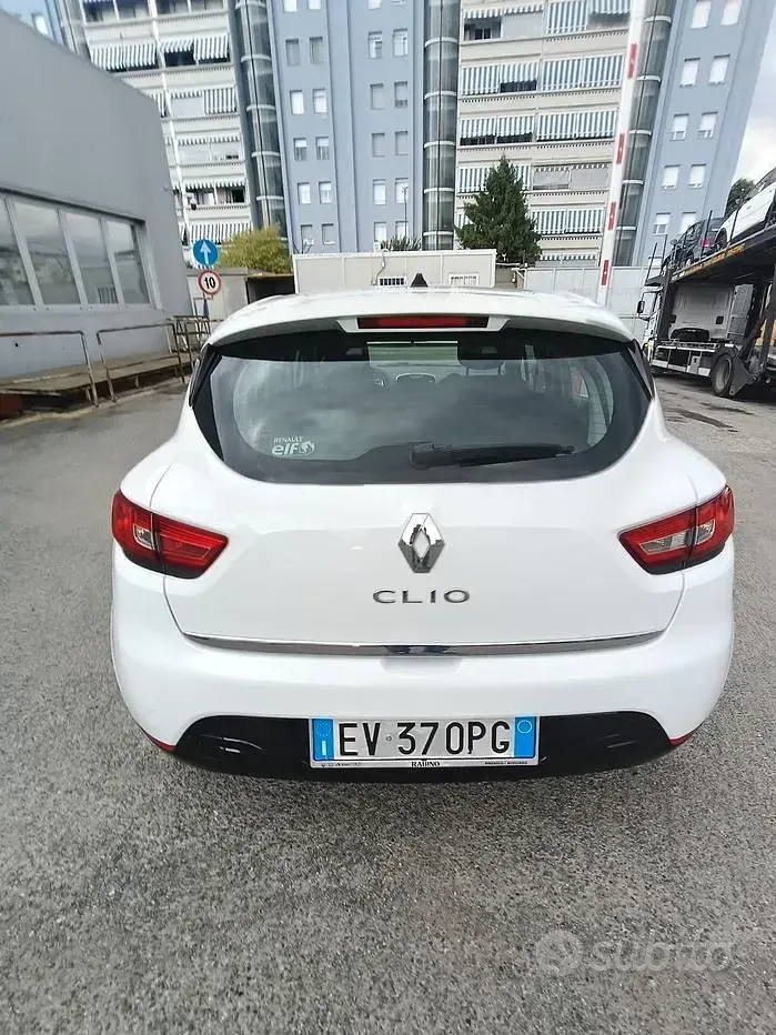 Usata Renault Clio IV 73 CV (53 kW) 2014 Bianco Berlina