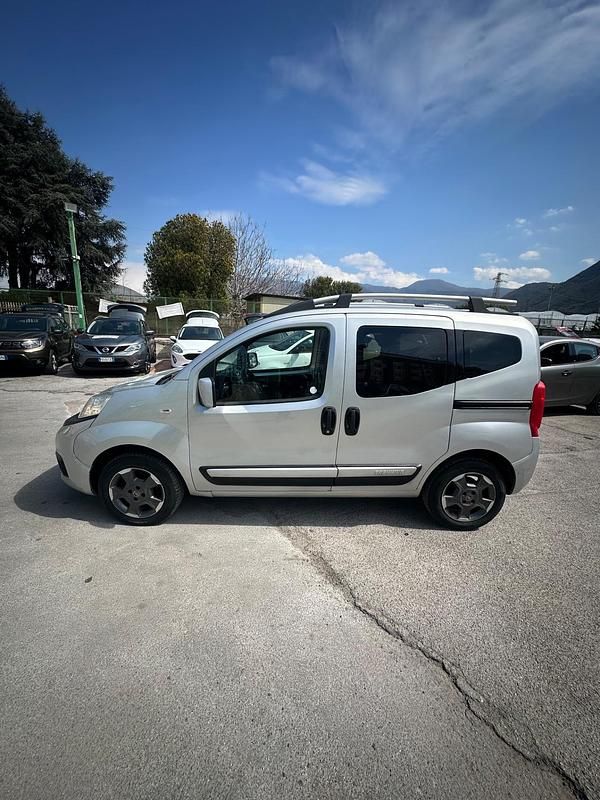 Usata Fiat Qubo Trekking 80 CV (58 kW) 2017 Grigio Monovolume