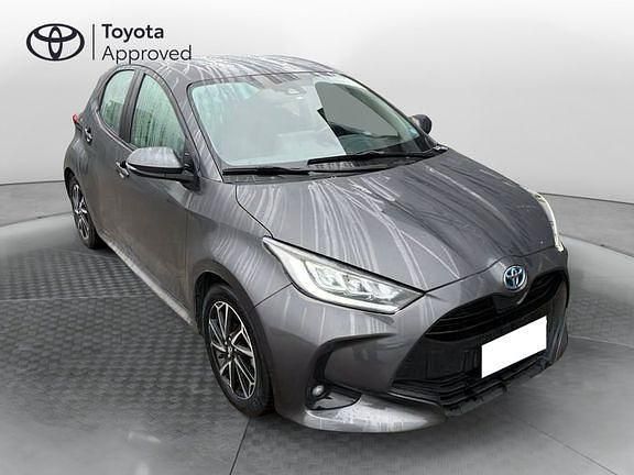 Usata Toyota Yaris Hybrid Trend 116 CV (85 kW) 2022 Grigio Utilitaria