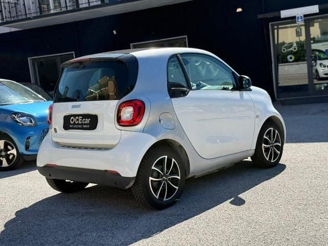 Usata Smart ForTwo Electric Drive 41 kW (56 CV) 2019 Bianco Utilitaria