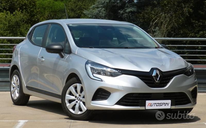 Usata Renault Clio V Intens 101 CV (74 kW) 2022 Grigio Berlina