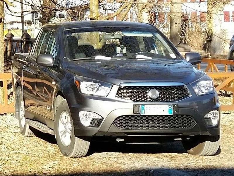 Usata SsangYong Actyon 155 CV (114 kW) 2013 Grigio SUV