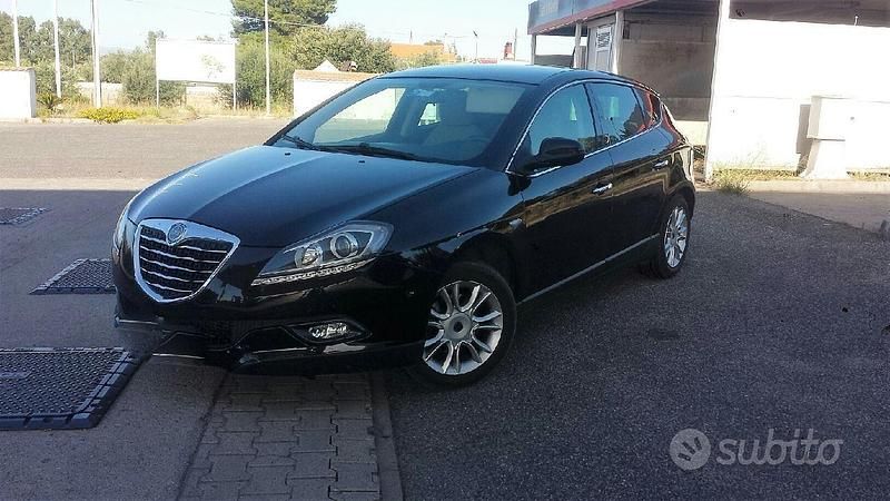 Nero Usata 2012 Lancia Delta Due volumi | 2500 € (Ottimo prezzo) - Immagine 1/4
