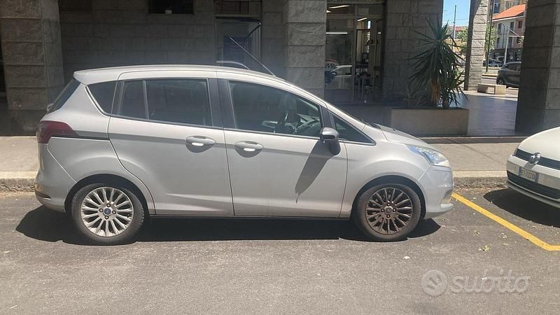Usata Ford B-MAX 2014 Grigio Monovolume