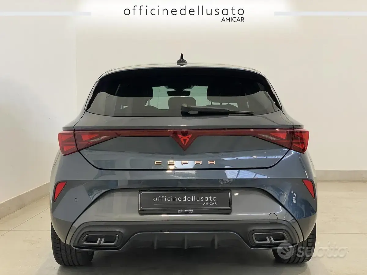 Usata Cupra Leon 150 CV (110 kW) 2025 Berlina