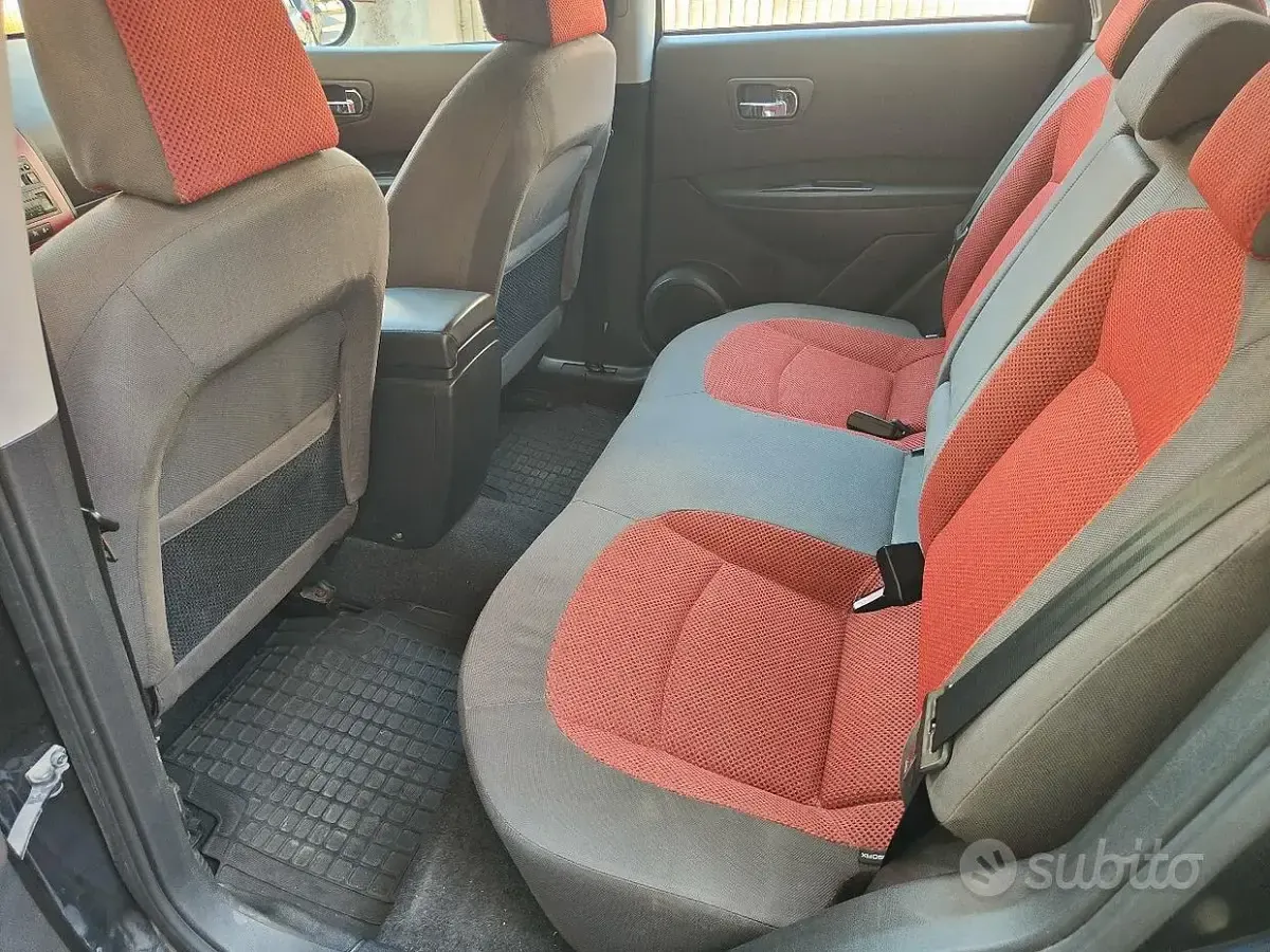 Usata Nissan Qashqai Visia 106 CV (77 kW) 2007 Nero SUV