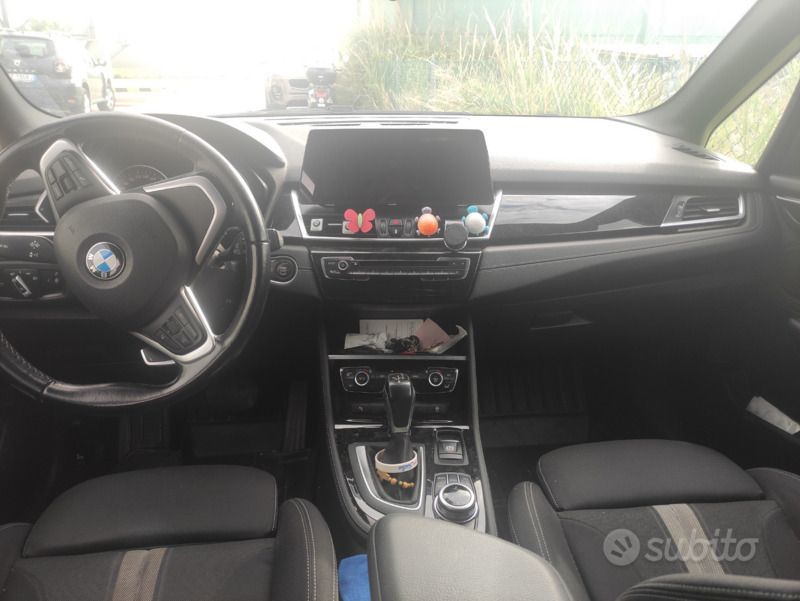 Usata BMW 218 Active Tourer Efficient Dynamics 150 CV (110 kW) 2017 Bianco Monovolume