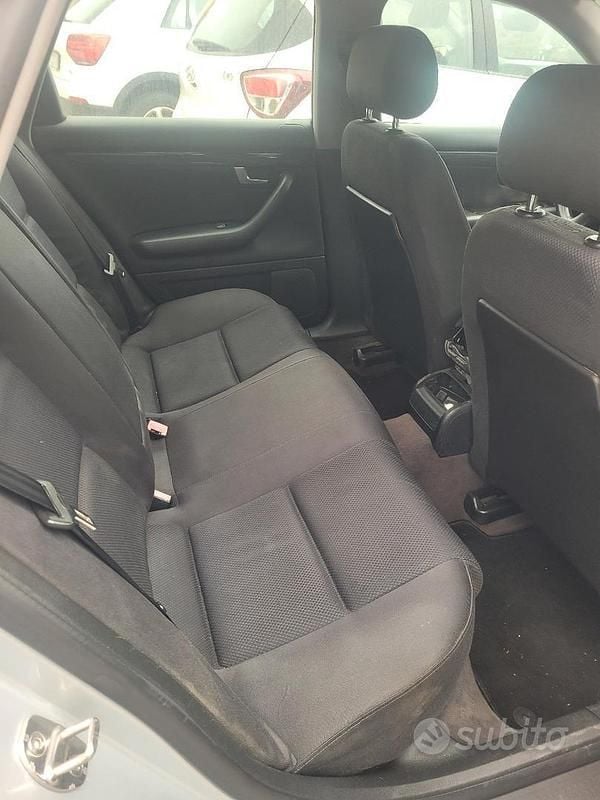 Usata Audi A4 130 CV (95 kW) 2003 Grigio Berlina