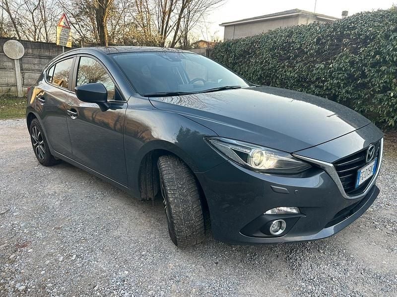 Usata Mazda 3 105 CV (77 kW) 2017 Grigio Berlina