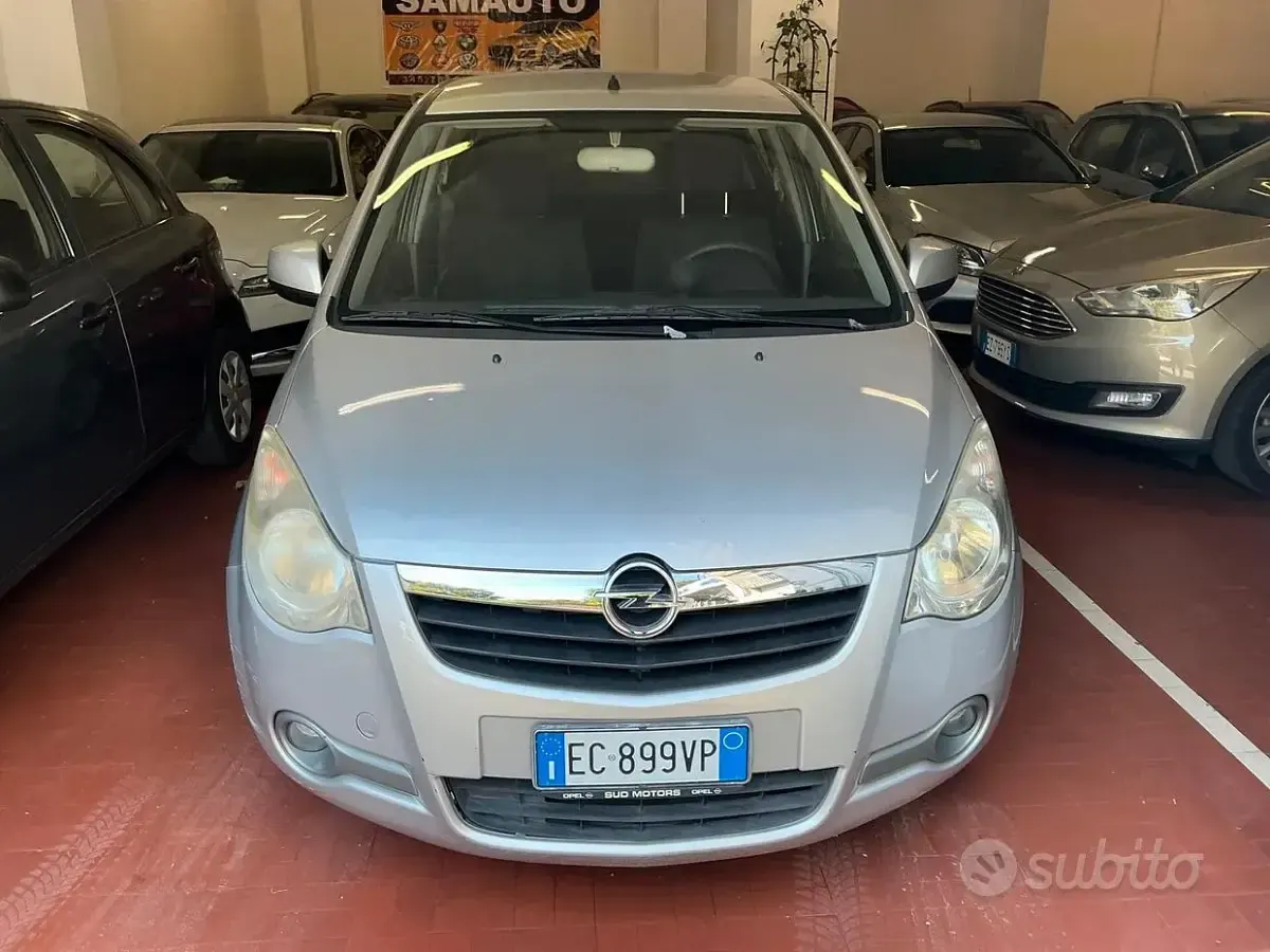 Usata Opel Agila Enjoy 86 CV (63 kW) 2010 Utilitaria