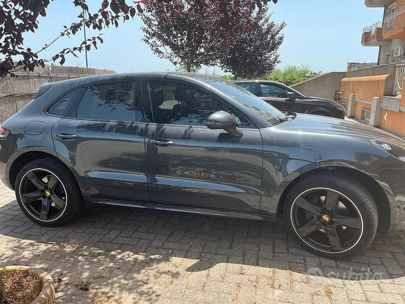 Usata Porsche Macan 245 CV (180 kW) 2021 Nero SUV