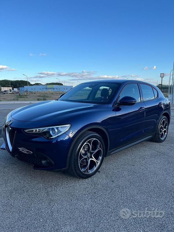 Usata Alfa Romeo Stelvio Executive 190 CV (139 kW) 2020 Blu SUV