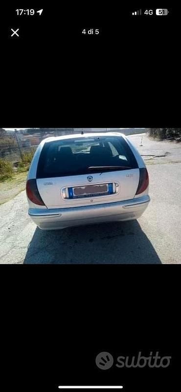 Usata Lancia Lybra 116 CV (85 kW) 2002 Grigio Berlina