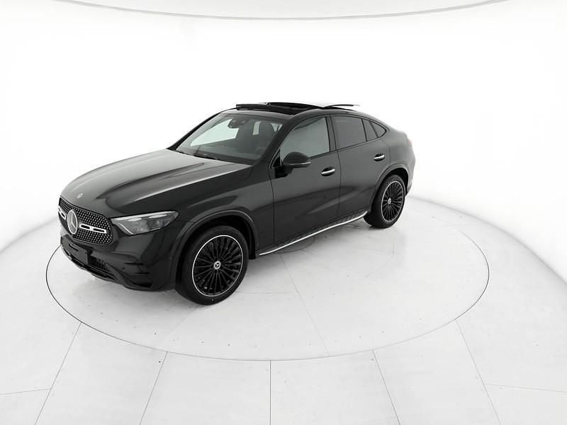 Nuova Mercedes GLC220 Advanced 197 CV (144 kW) 2026 Nero Coupé