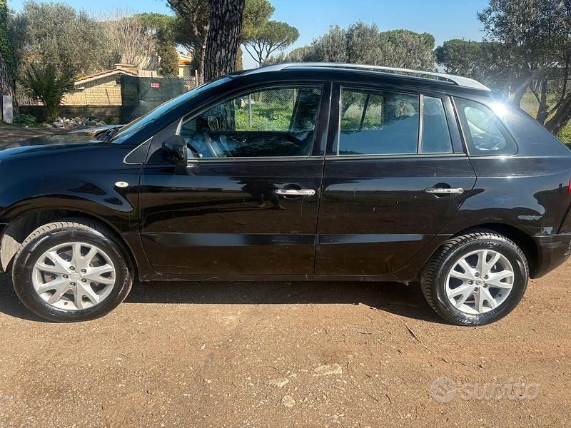 Usata Renault Koleos Dynamique 150 CV (110 kW) 2009 Nero SUV