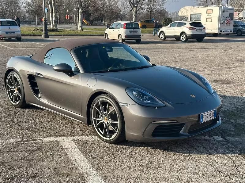 Usata Porsche 718 Boxster 2016 Grigio Cabrio