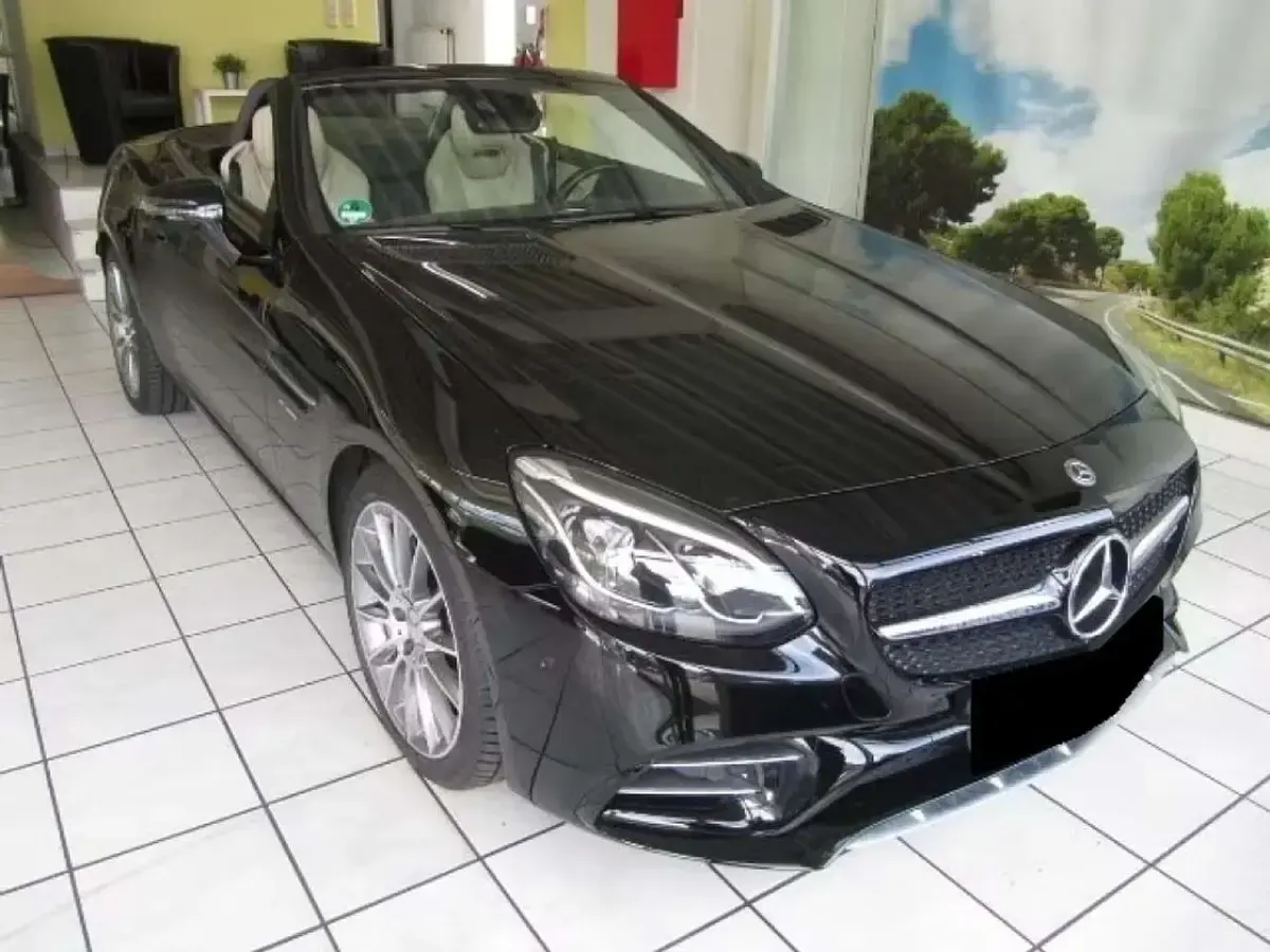 Usata Mercedes SLC43 AMG AMG 390 CV (286 kW) 2019 Nero ossidiana Cabrio