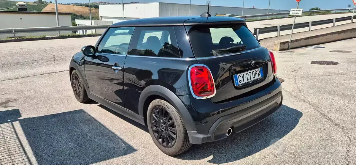 Usata Mini Cooper 136 CV (100 kW) 2024 Nero Utilitaria