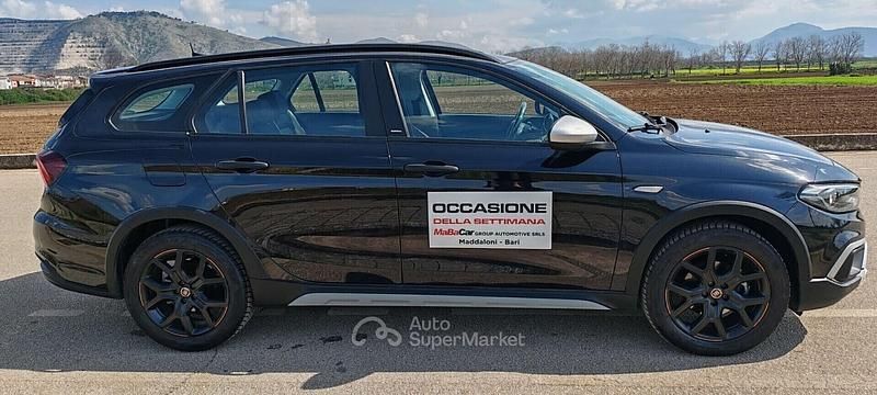Usata Fiat Tipo Cross 131 CV (96 kW) 2023 Blu Station wagon