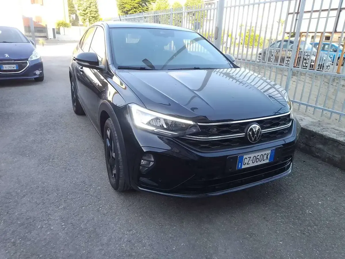 Usata VW Taigo R-line 116 CV (85 kW) 2025 Nero SUV